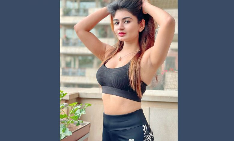 Influencerquipo Presents Best female fitness influencer of the year- Aarti Singh