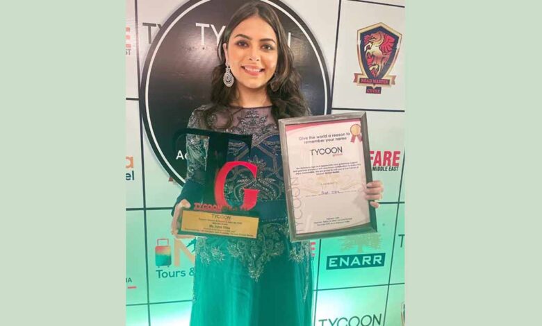 Farah Titina an Actor was honoured with the "Emerging Ad Queen of the Year" Award in the Tycoon Global Achievers Awards