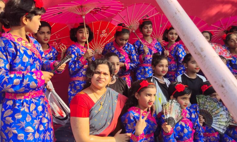 Shruti Bapat from Pune has taught foreign languages to more than 1000 children